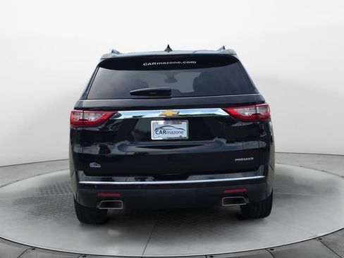 Used 2019 Chevrolet Traverse Premier FWD image 4