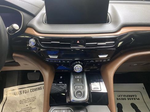 Used 2023 Acura MDX SH-AWD w/ Technology Package image 31