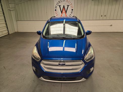 Used 2018 Ford Escape SE FWD image 12