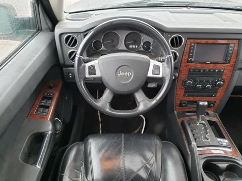 Used 2010 Jeep Commander Limited image 17