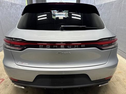 Used 2021 Porsche Macan w/ Premium Package AWD/4WD image 27