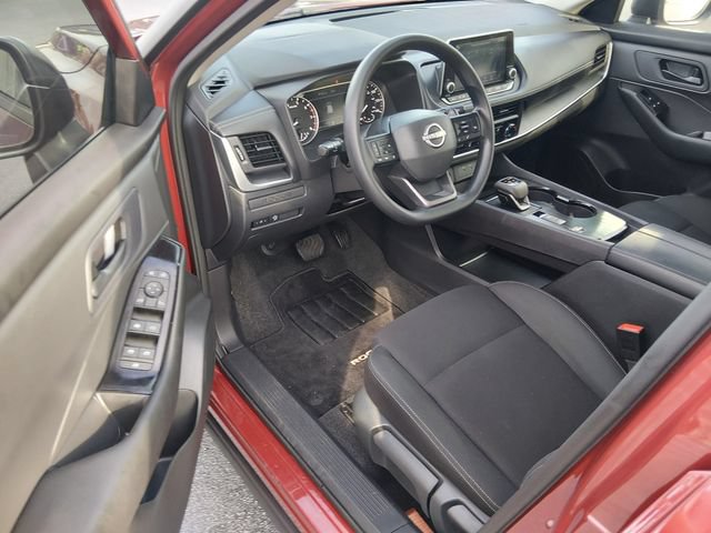 Used 2026 Nissan Rogue S FWD image 9