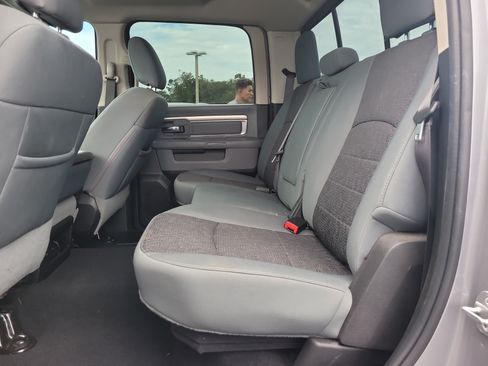 Used 2019 RAM 1500 Big Horn AWD/4WD image 12