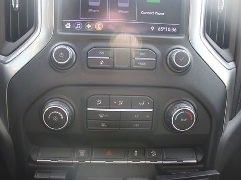 Used 2020 Chevrolet Silverado 2500 LT w/ Z71 Off-Road Package image 26