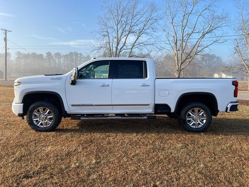 New 2026 Chevrolet Silverado 2500 High Country image 23