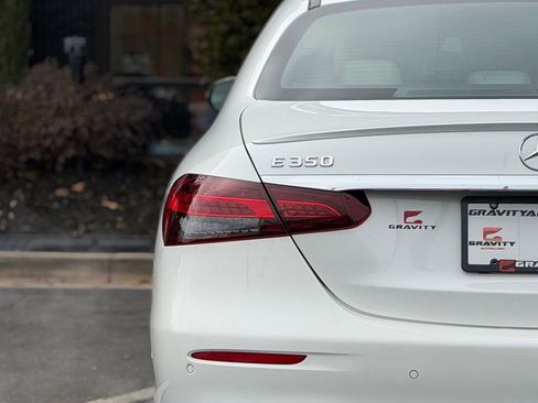 Used 2022 Mercedes-Benz E 350 Sedan image 15
