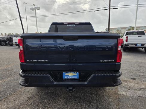 Used 2021 Chevrolet Silverado 1500 Custom RWD image 4