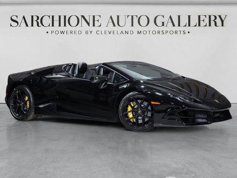 Used 2018 Lamborghini Huracan LP 580-2 RWD image 1