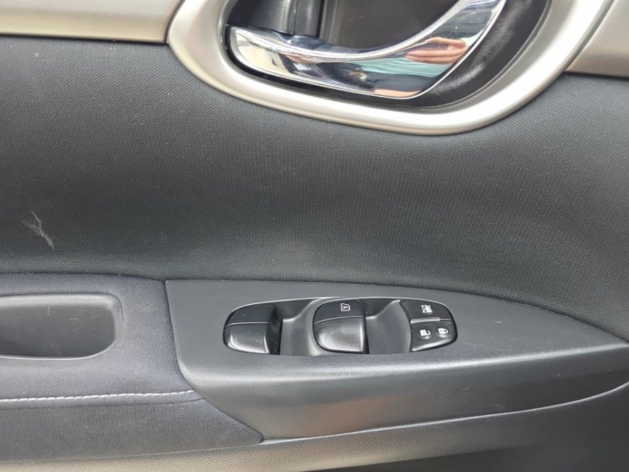 Used 2014 Nissan Sentra S FWD image 23