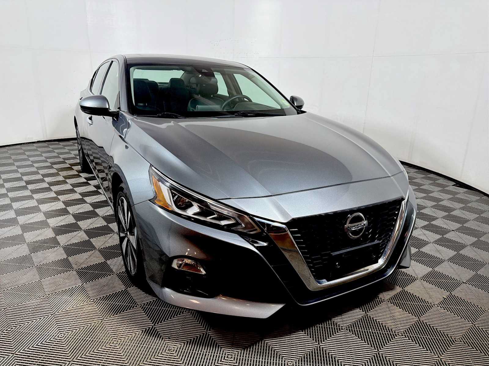Used 2021 Nissan Altima 2.5 SL AWD/4WD image 2