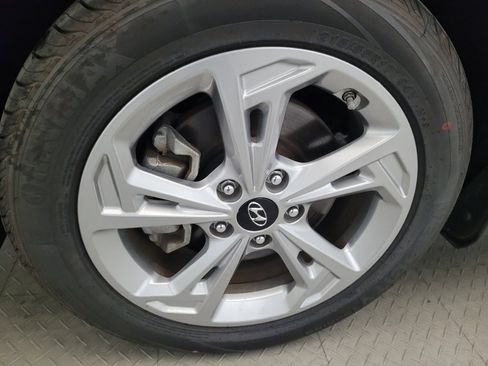 Used 2023 Hyundai Kona SEL AWD/4WD image 31