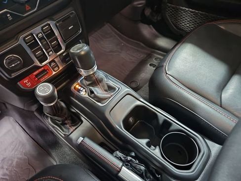 Used 2021 Jeep Wrangler Unlimited Rubicon image 22