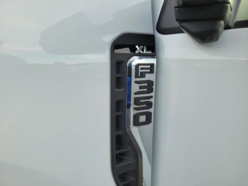 Used 2024 Ford F350 XL w/ 360-Degree Camera Package AWD/4WD image 21