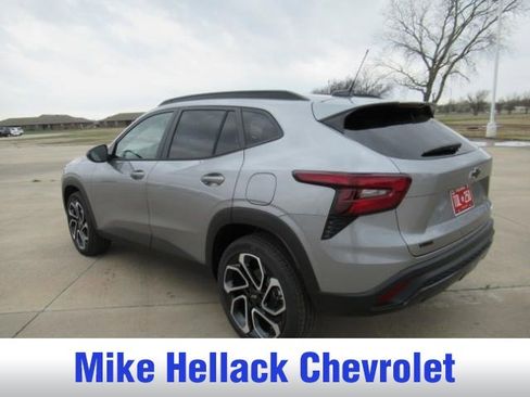 Used 2026 Chevrolet Trax RS w/ Driver Confidence Package image 4