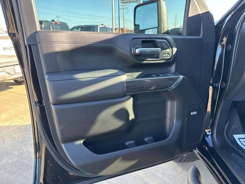 Used 2021 Chevrolet Silverado 2500 LTZ w/ LTZ Plus Package image 14