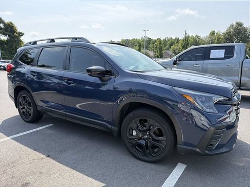 Used 2025 Subaru Ascent Bronze Edition AWD/4WD image 3
