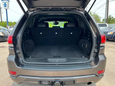 Used 2021 Jeep Grand Cherokee Laredo X RWD image 27