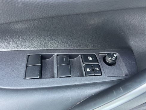 Used 2024 Toyota Corolla SE image 22