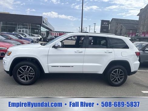 Used 2022 Jeep Grand Cherokee Limited AWD/4WD image 5