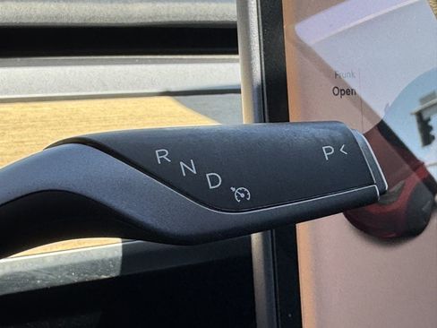 Used 2018 Tesla Model 3 Performance image 31