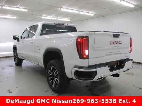 New 2026 GMC Sierra 1500 AT4 w/ AT4 Premium Package image 3