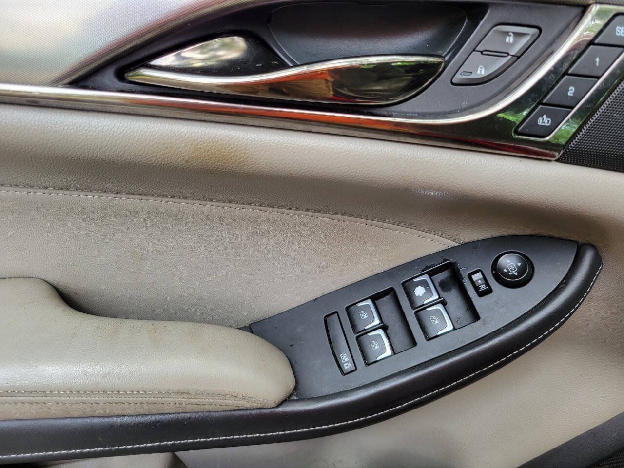 Used 2019 Cadillac CTS Sedan w/ Seating Package RWD image 17