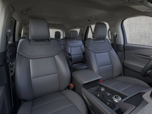 Used 2026 Ford Explorer Active w/ Active Comfort Package AWD/4WD image 10