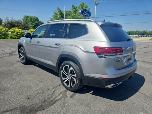 Used 2022 Volkswagen Atlas SEL image 4