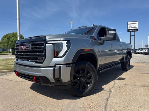 Used 2024 GMC Sierra 2500 AT4 w/ AT4 Premium Plus Package image 1