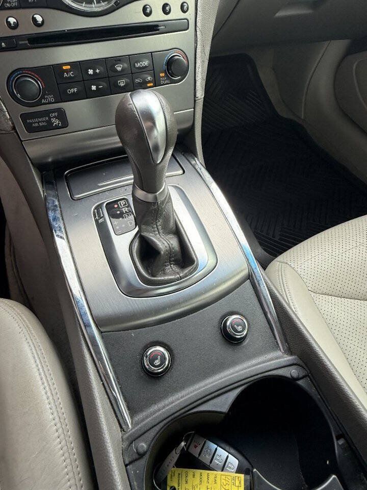 Used 2010 INFINITI G37 Journey w/ Premium Pkg RWD image 19