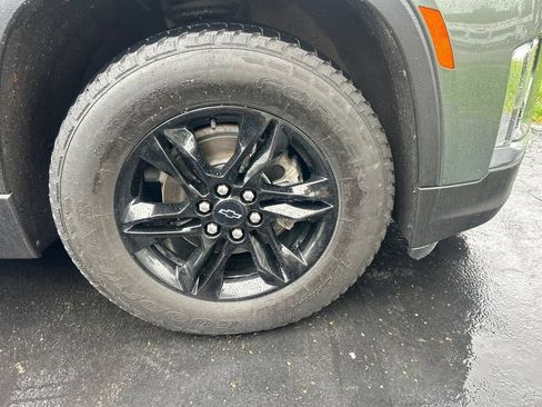 Certified 2023 Chevrolet Traverse LT w/ Midnight/Sport Edition AWD/4WD image 30