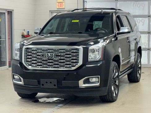 Used 2019 GMC Yukon Denali image 3