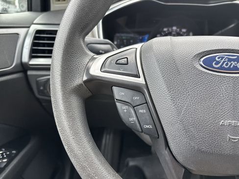 Used 2013 Ford Fusion SE FWD image 9