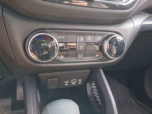 Used 2023 Chevrolet TrailBlazer LT w/ Convenience Package image 16