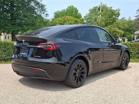 Used 2021 Tesla Model Y Long Range AWD/4WD image 6