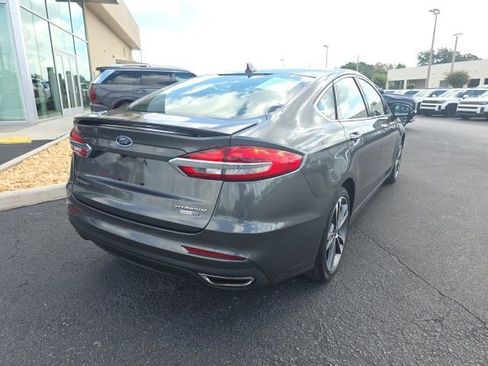 Used 2019 Ford Fusion Titanium AWD/4WD image 4