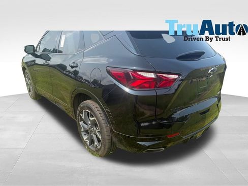 Used 2021 Chevrolet Blazer RS w/ Enhanced Convenience Package FWD image 4