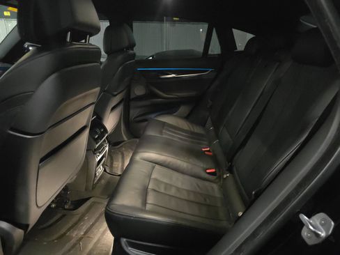 Used 2018 BMW X6 xDrive35i w/ M Sport Package image 15