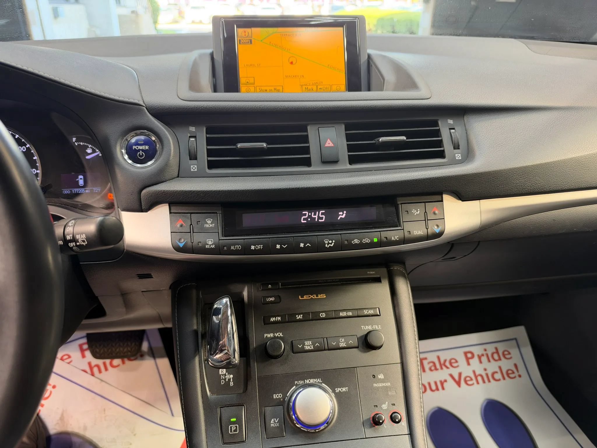 Used 2012 Lexus CT 200h Premium w/ Leather Pkg FWD image 15