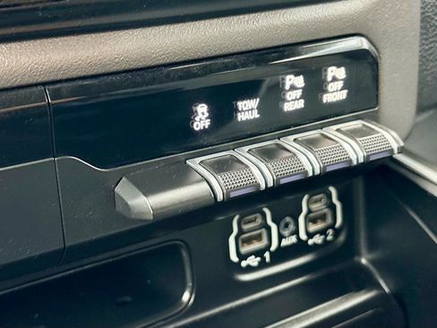 Used 2020 RAM 1500 Big Horn image 26