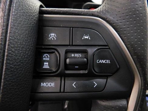 Used 2025 Toyota 4Runner TRD Off-Road Premium image 40