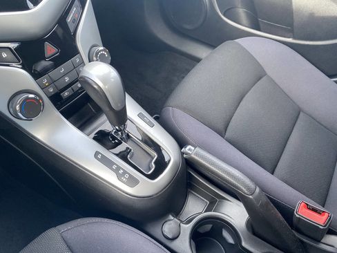 Used 2014 Chevrolet Cruze LT w/ RS Package image 30