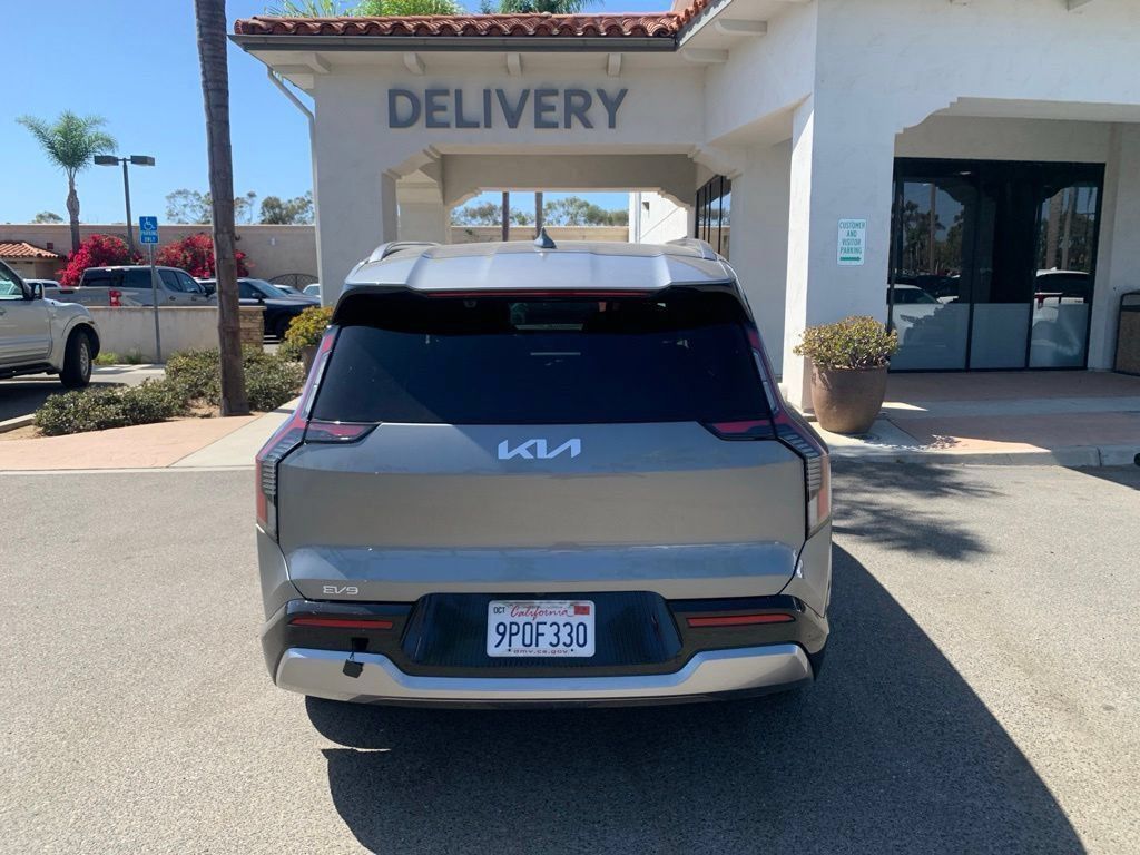 Certified 2024 Kia EV9 Land AWD/4WD image 7