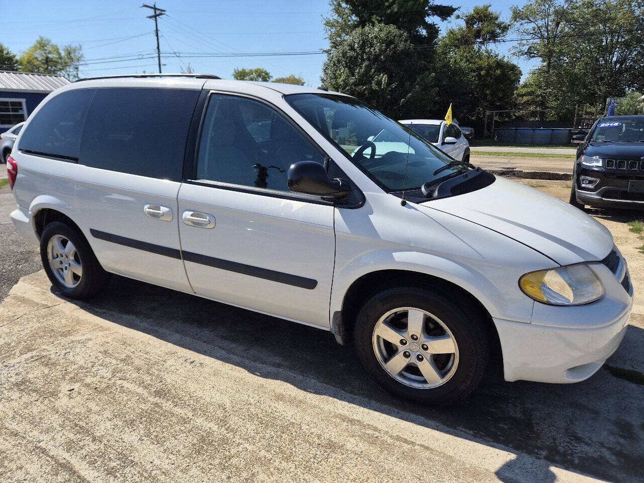 Used 2007 Dodge Caravan SXT w/ Popular Equipment Group I FWD image 6