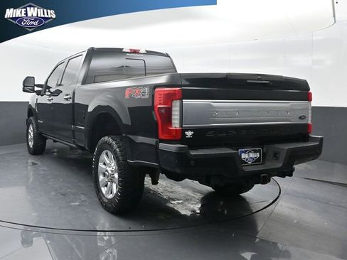 Used 2017 Ford F250 Platinum w/ Platinum Ultimate Package AWD/4WD image 5