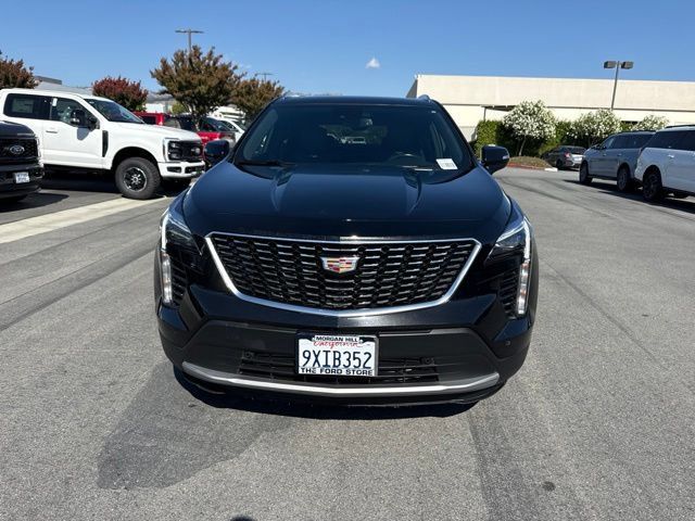 Used 2023 Cadillac XT4 Premium Luxury FWD image 3