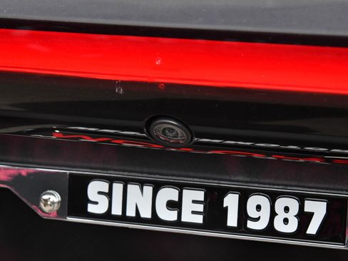 Used 2023 Chrysler Pacifica Touring-L image 44