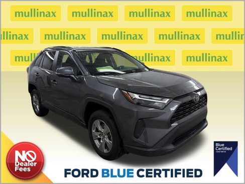 Used 2024 Toyota RAV4 XLE FWD image 1