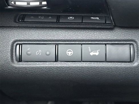 New 2026 Nissan Pathfinder SV image 18