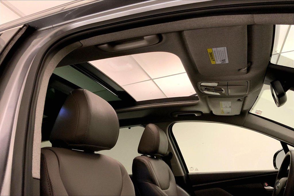 Used 2019 Hyundai Santa Fe Limited FWD image 26